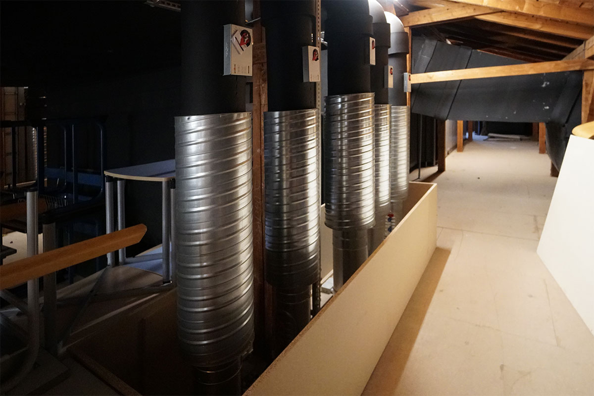 Ausbau des alten Dachbodens zur Dachzentrale Ausbau des alten Dachbodens zur Dachzentrale
